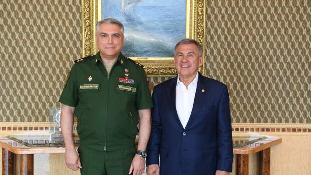 Рустам Минниханов встретился с заместителем Главнокомандующего Сухопутными войсками Александром Матовниковым