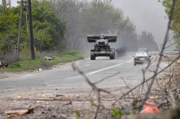 Хуснуллин сообщил, что в ДНР необходимо восстановить около 230 км дорог