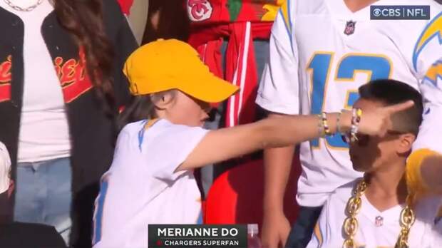 Viral Chargers Fan Merianne Do