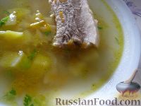 Фото к рецепту: Суп из свиных ребрышек с макаронами
