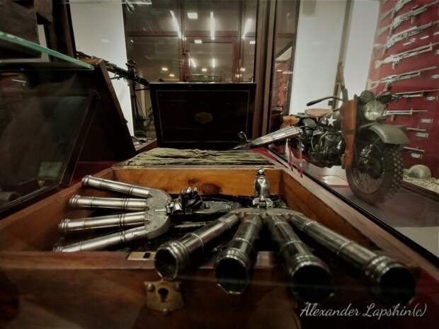 Бункер в лесах Урала с самой большой в Европе коллекцией стрелкового оружия интересное, коллекции, музеи, оружие