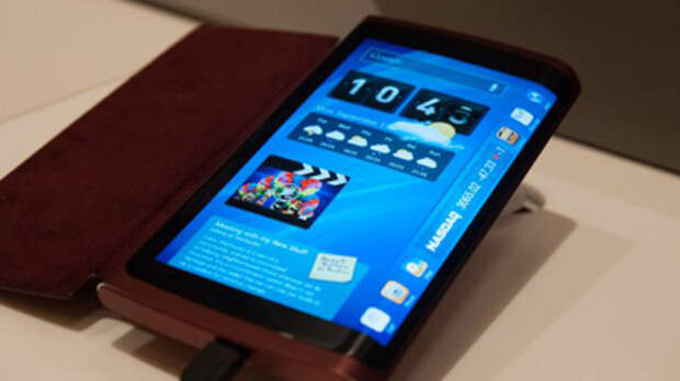 Смартфон с изогнутым дисплеем от Samsung появится уже в октябре