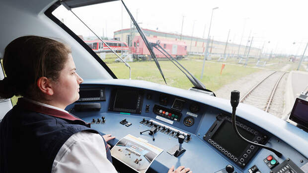 В России планируют сократить список запрещённых для женщин профессий до 2027 года