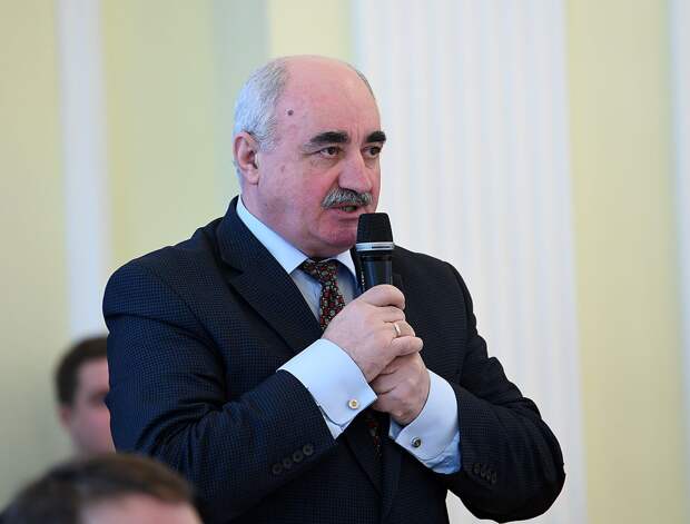 Тверской экономист рассказал, чего ждать от обвала рубля и что делать