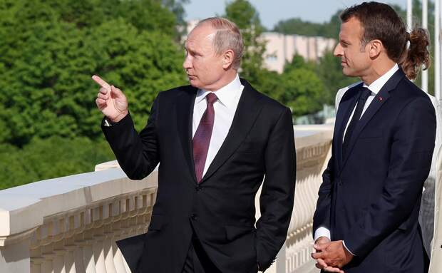 Путин посоветовал Макрону не вмешиваться в белорусские дела