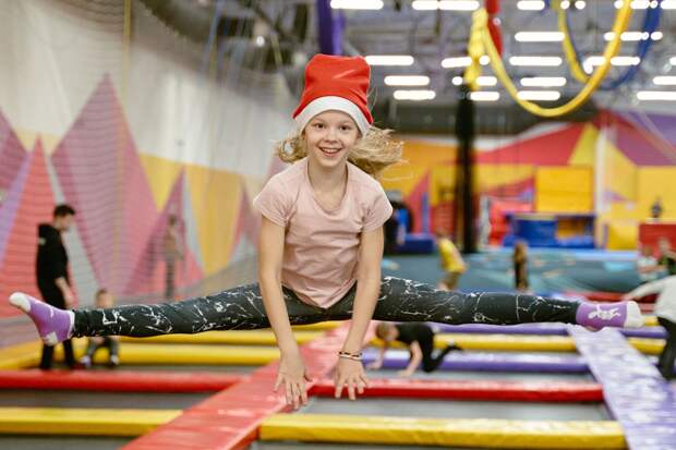 Активные ёлки «Прыгай в Новый год» в спортивно-игровом центре «Небо»