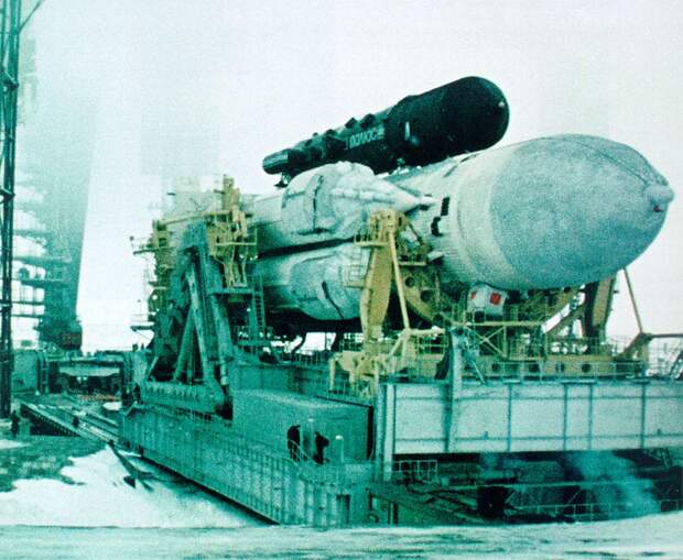 Космический крейсер и орбитальный бомбардировщик СССР буран, космос, скиф, ссср, энергия