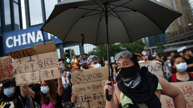 Китай приготовился силой подавить бунт в Гонконге