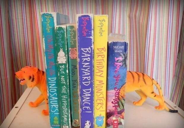 6. Или держателем для книг, если надоело, что литература часто падает 6. Или держателем для книг, если надоело, что литература часто падает интересно, на все руки мастер, поделки, рукоделие, своими руками, старые игрушки, фото