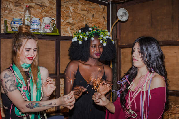 Дикая новогодняя традиция в Микронезии: При чём тут Майкл Джексон?