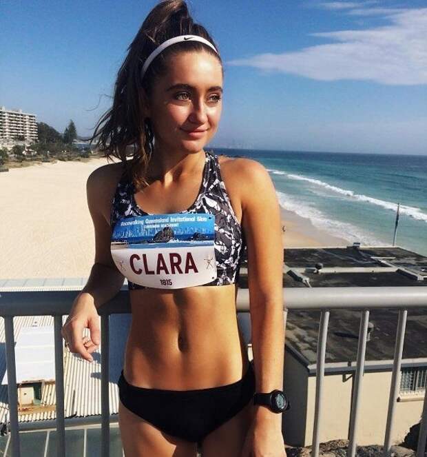 Привлекательная австралийская бегунья Клара Смит