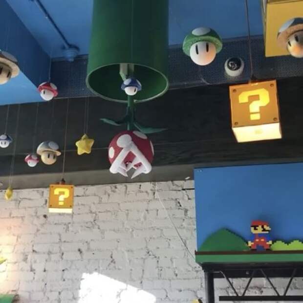Тематический бар для поклонников видеоигры Super Mario Bros. (9 фото)
