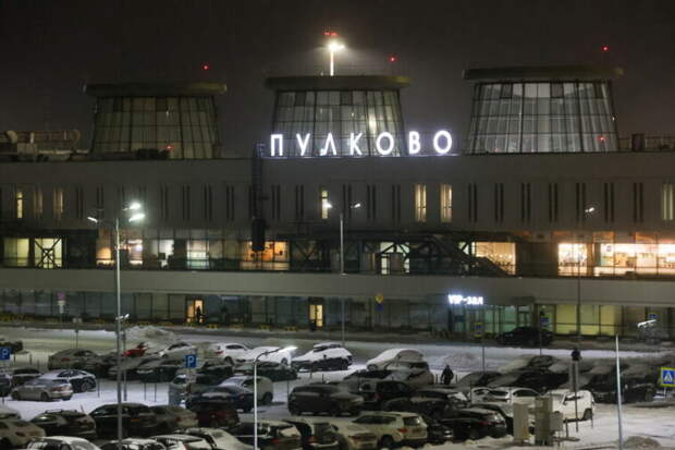 Пожар или беспилотник? Пулково закрыли на полтора часа