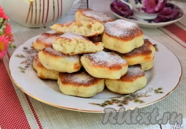 Пышки на воде, жареные на сковороде