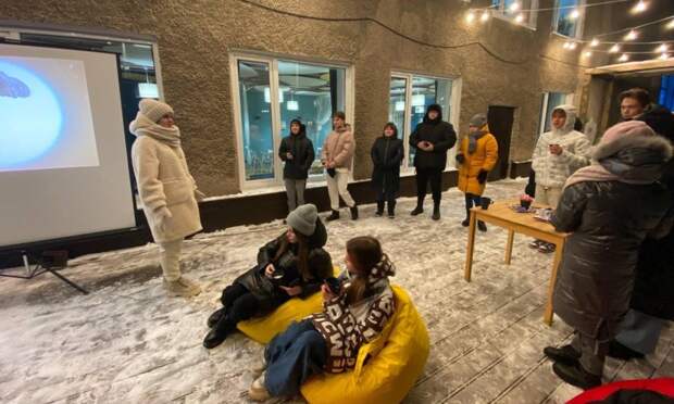 В Онеге у молодежного пространства открылась обустроенная терраса