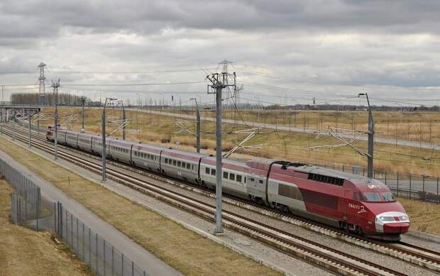 самые быстрые поезда в мире: HSL 1 (High-Speed Line 1) фото
