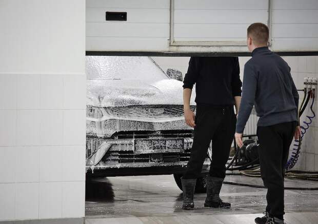 Автомобилисты Москвы столкнулись с неожиданным дефицитом