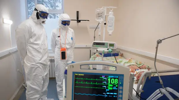 «Последние новости о вакцинах вселили надежду»: в России выявили 22 857 новых случаев COVID-19