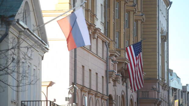 Рябков допустил снижение уровня дипотношений с США из-за ситуации с активами РФ