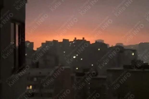 Опубликованы кадры мощного удара по ТЭЦ в Киеве