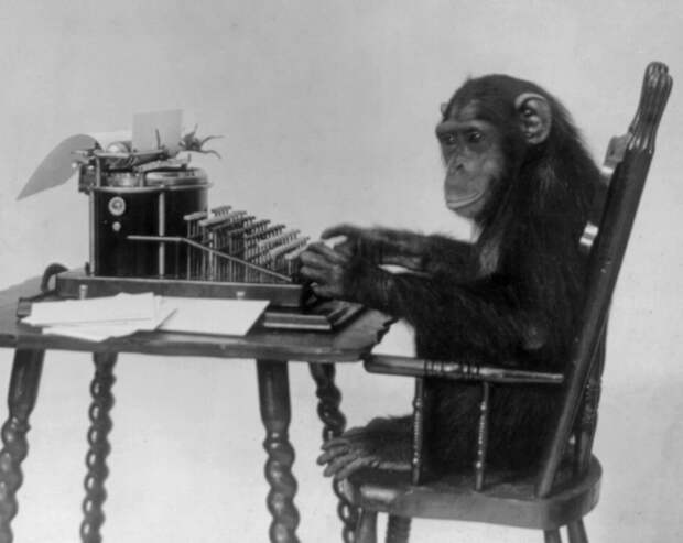 Согласно теореме о бесконечных обезьянах, абстрактная обезьяна, бьющая по клавишам печатной машинки неограниченное время, в итоге когда-то наберет заданный текст / © Wikipedia/New York Zoological Society