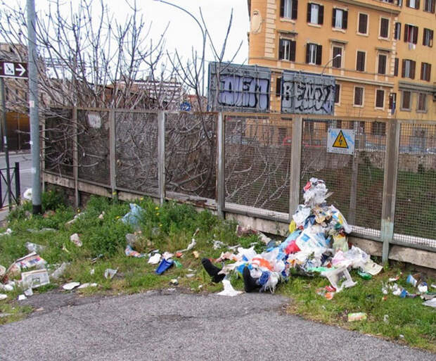 Странные городские скульптуры Марка Дженкинса