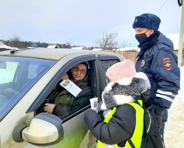 В Верхнем Тагиле сотрудники ГИБДД