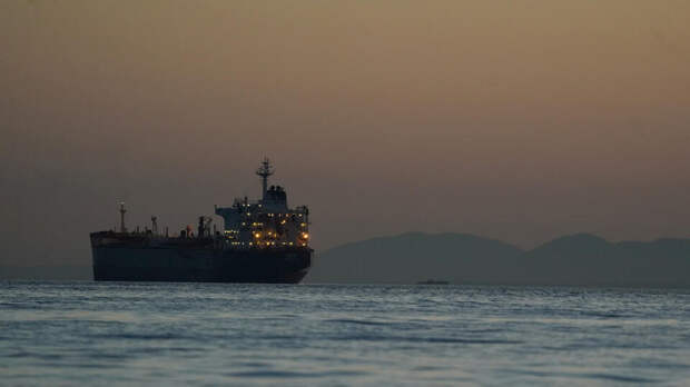 Ушаков: Ормузский пролив открыт для России