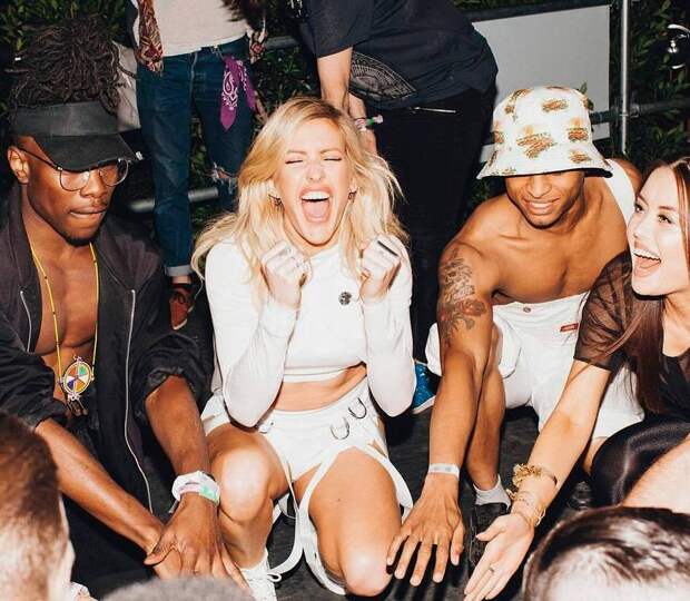 Интернет решил, что 2016-й был последним хорошим годом. Почему в это поверил весь мир?