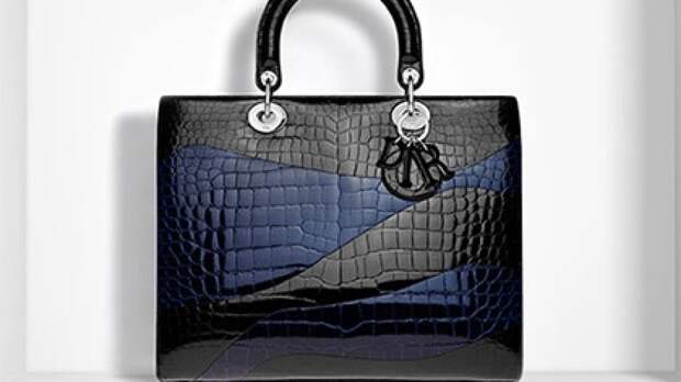 СМИ сообщили, что рынок поддельных люксовых товаров в РФ превысил легальный