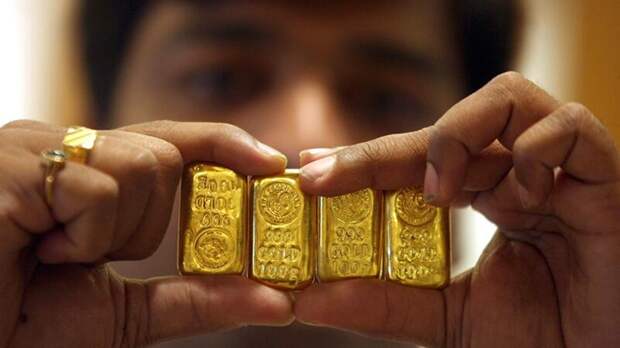 Почему на индийцах столько золота и с чем связан его желтый цвет