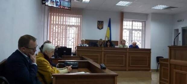 Суд в очередной раз перенес слушания по делу убийству Бузины из-за прокуроров