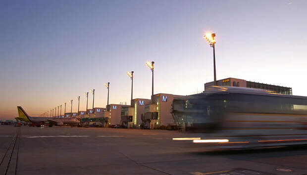 В Мюнхене военный вертолёт искал неизвестный дрон над аэропортом, но не нашёл