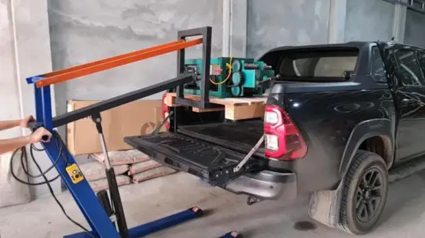 Как сделать гидравлический вилочный погрузчик для мастерской