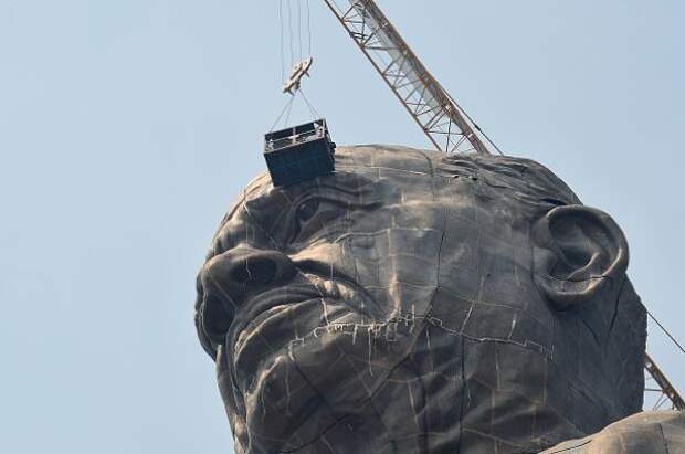 В Индии установили самую высокую статую в мире стоимостью 430 млн долларов