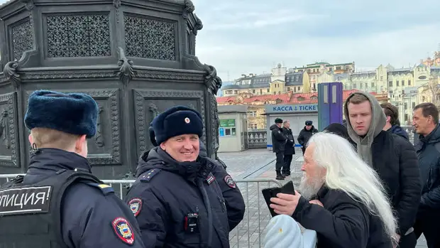 ВЦИОМ: уровень доверия к Жириновскому перед его смертью вырос до 49,1%