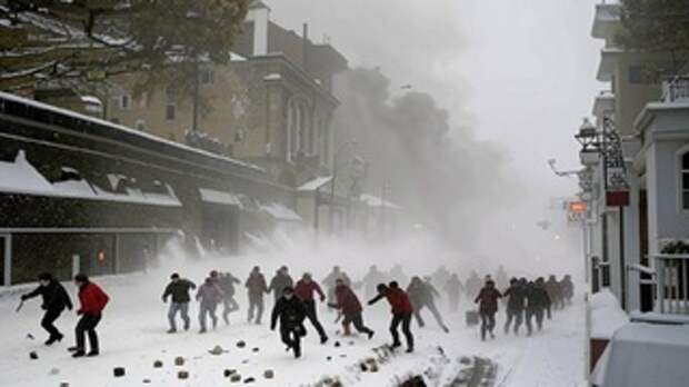 Город в Сибири / Изображение сгенерировано с помощью нейросети Kandinsky by Sber AI / amic.ru