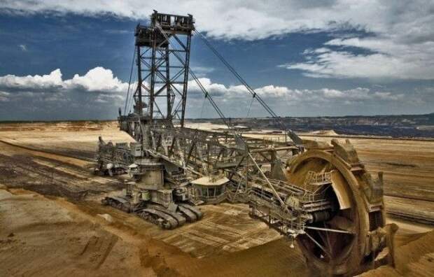 Огромный горный проходчик Bagger 258. Огромный горный проходчик Bagger 258