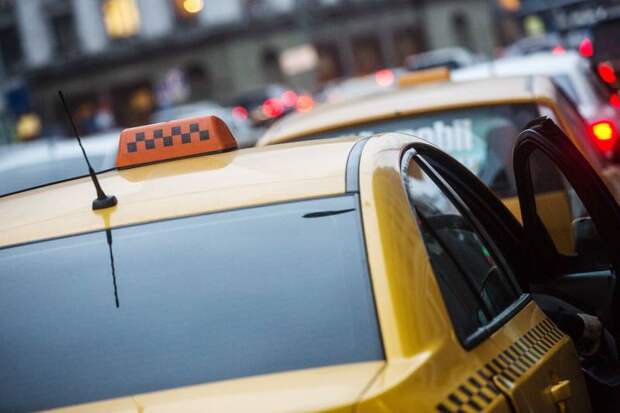 Безопасное путешествие на такси: советы и рекомендации