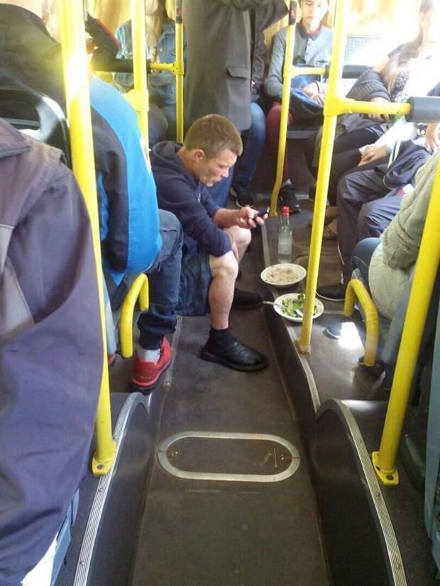 Когда не успел поесть дома Когда не успел поесть дома