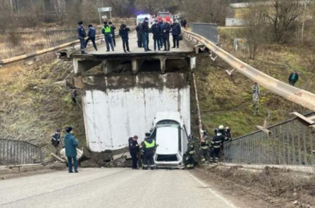 Артамонов: обрушение моста в Подмосковье не связано с терактом