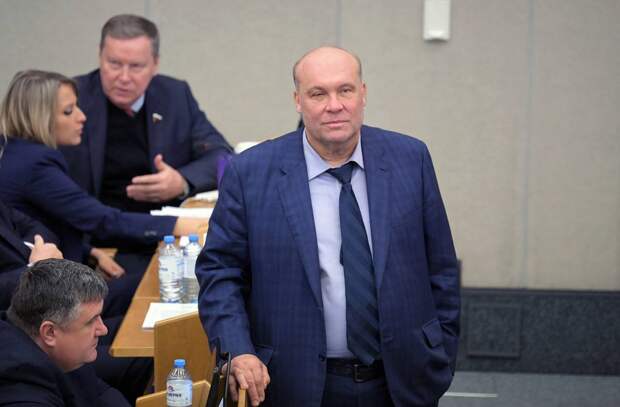 В России уличили власти Прибалтики в резком развороте в одном решении