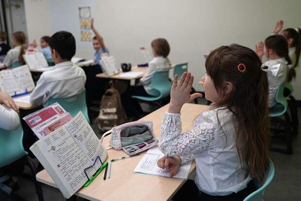 Минпросвещения перечислило критерии выставления оценки за поведение в школе