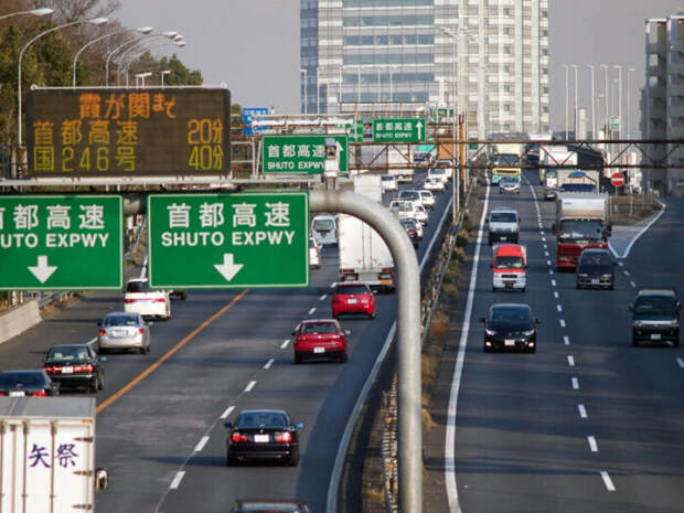 Правила дорожного движения немного разняться /Фото:dzen.ru Правила дорожного движения немного разняться /Фото:dzen.ru