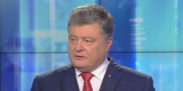 Порошенко назвал российских футбольных фанатов обученными бойцами, которые убивают людей
