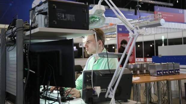 Технологии будущего: как проходит WorldSkills Hi-Tech в Екатеринбурге