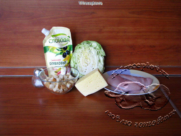 Салат с курицей  и капустой