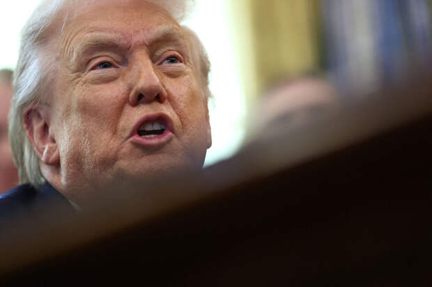 Трамп: США введут пошлину 50% против КНР, если их поймают на военной помощи Ирану