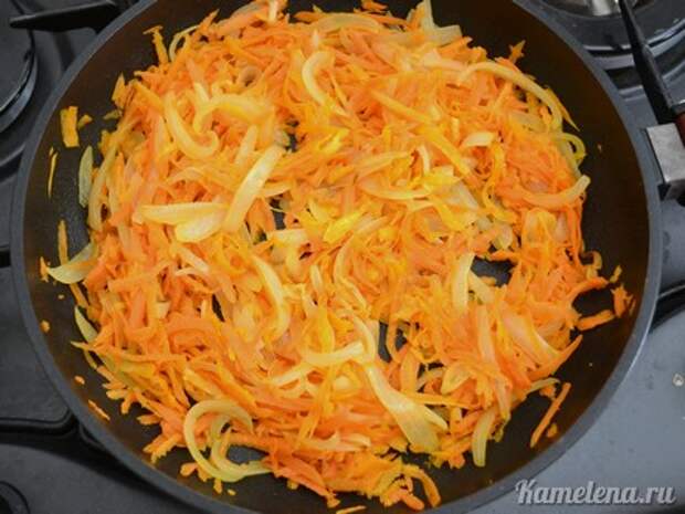 Фасоль с морковью и луком — 6 шаг