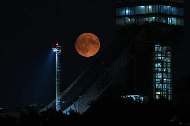 Вечером 3 марта над Россией взойдёт "Кровавая луна Червя"